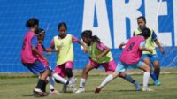 100 Lebih Pesepak Bola Putri Unjuk Gigi di Seleksi Arema FC Women