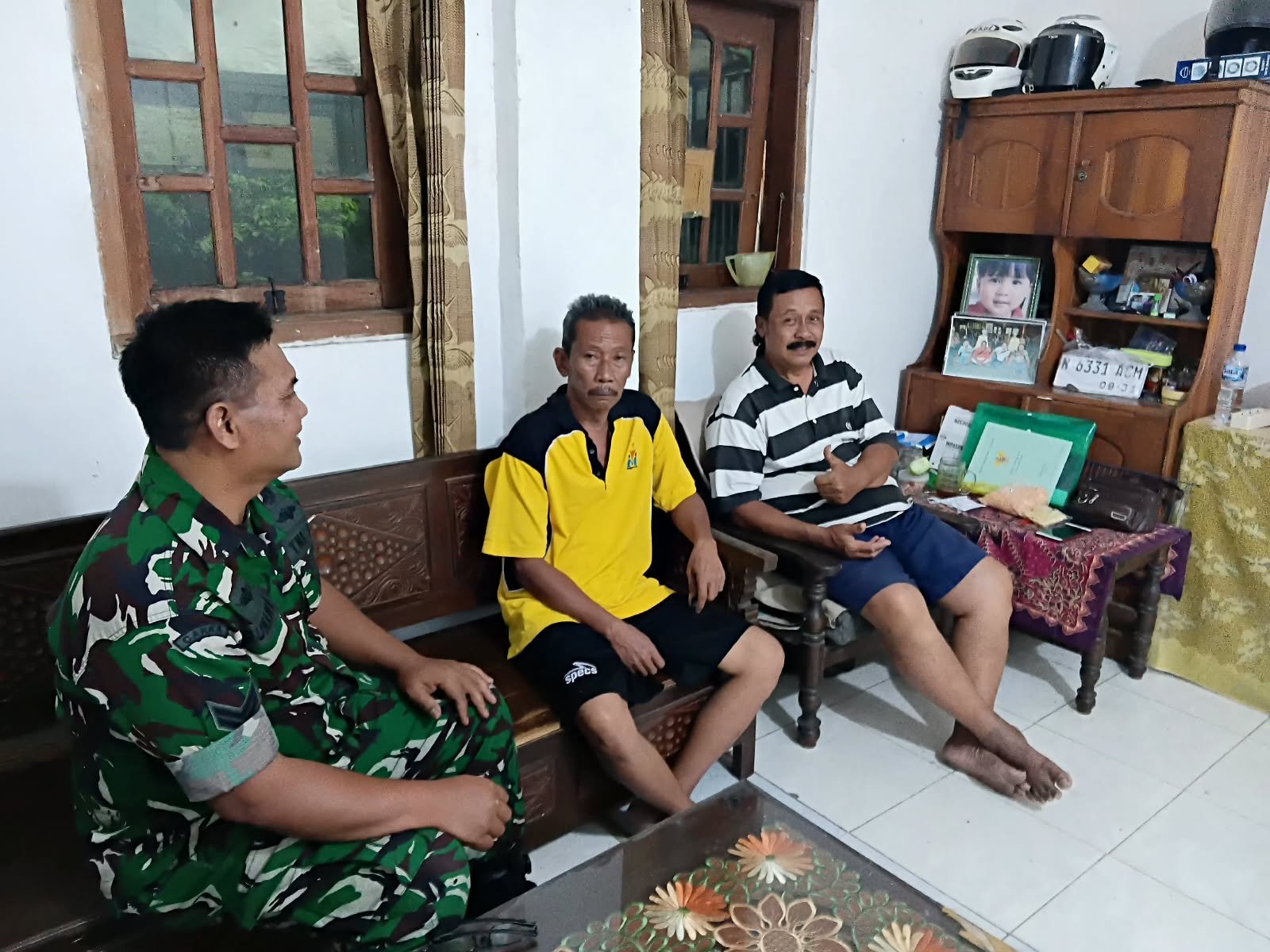 Anjangsana ke Rumah Warga, Babinsa Klojen Perkuat Silaturahmi