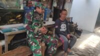 Babinsa Kauman Koramil 0833-01/Klojen Serap Aspirasi Warga Lewat Komsos Babinsa Kauman Koramil 0833-01/Klojen Serap Aspirasi Warga Lewat Komsos