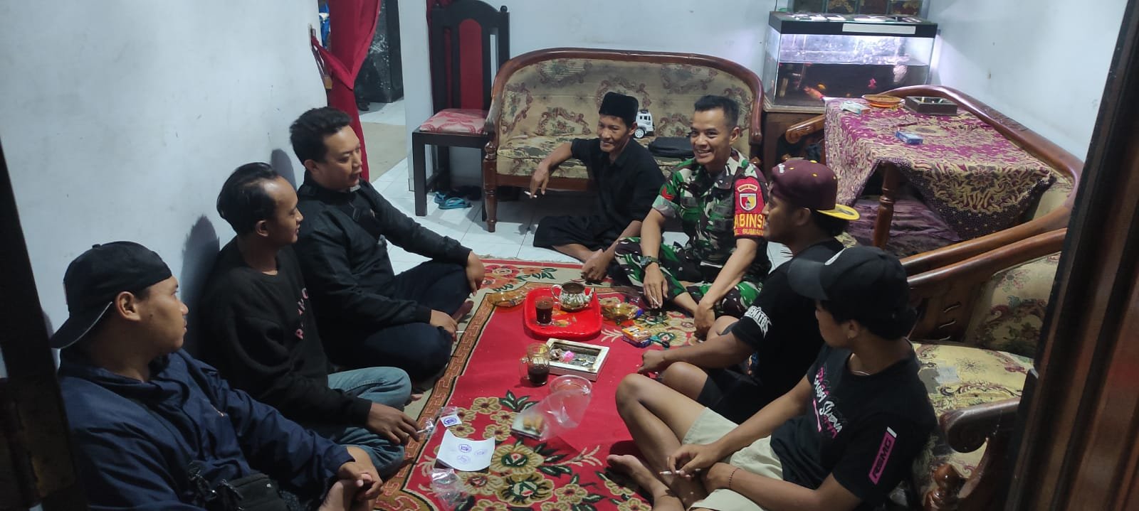 Babinsa Bumiayu Koramil 0833-02/Kedungkandang Perkuat Komunikasi dan Kepedulian Lewat Anjangsana