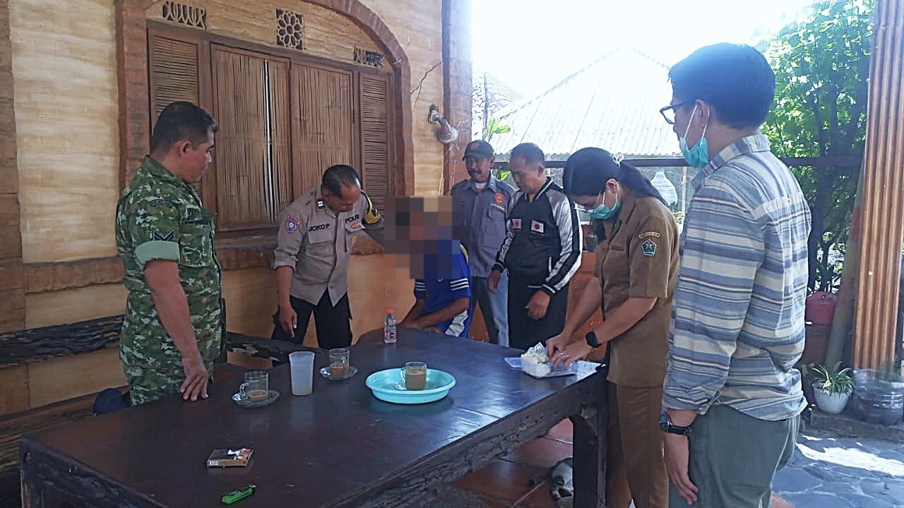 Polsek Blimbing Dampingi Evakuasi Warga ke RSJ Lawang