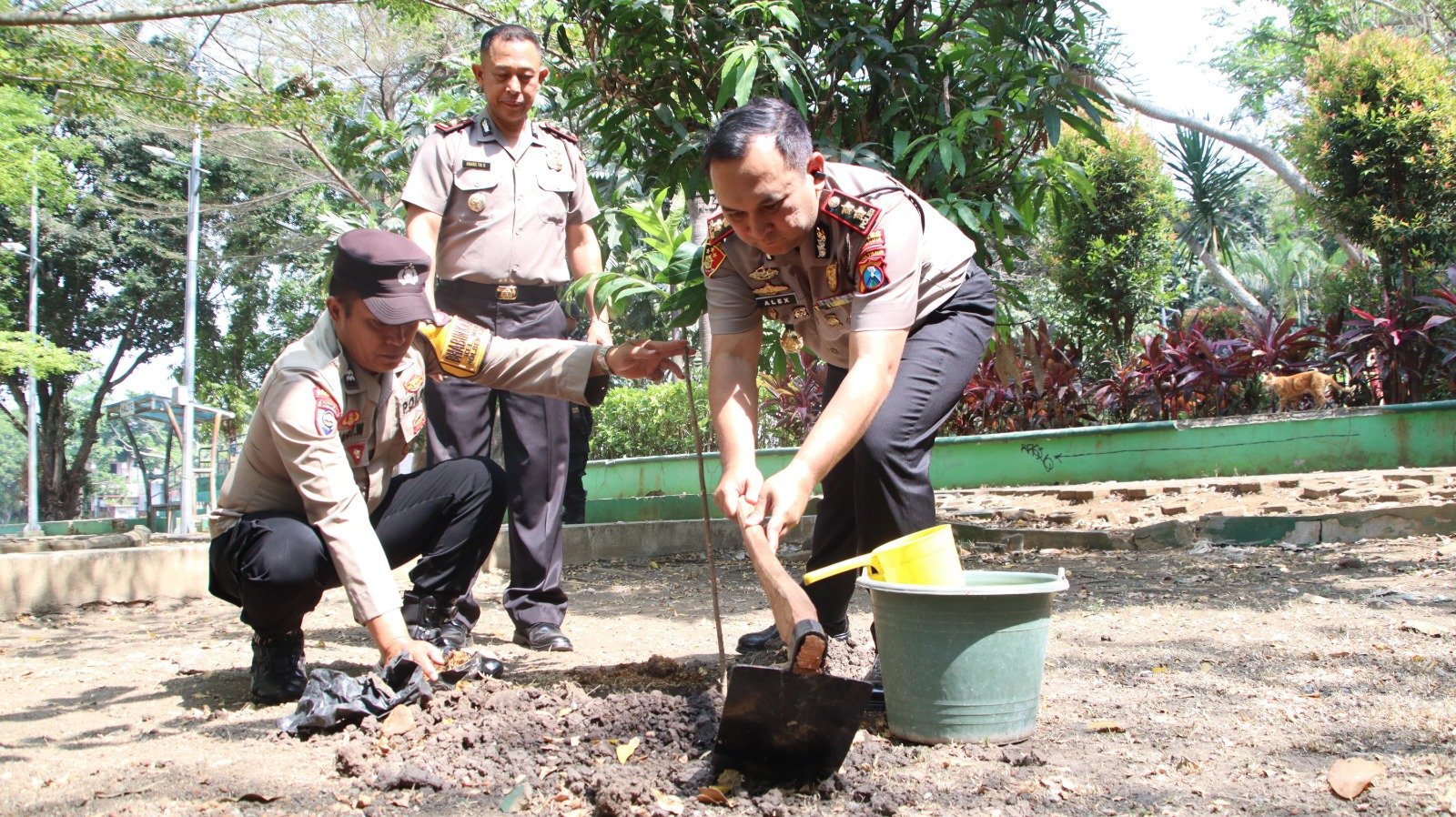 Kapolresta Malang Kota Tanam Bibit Pohon