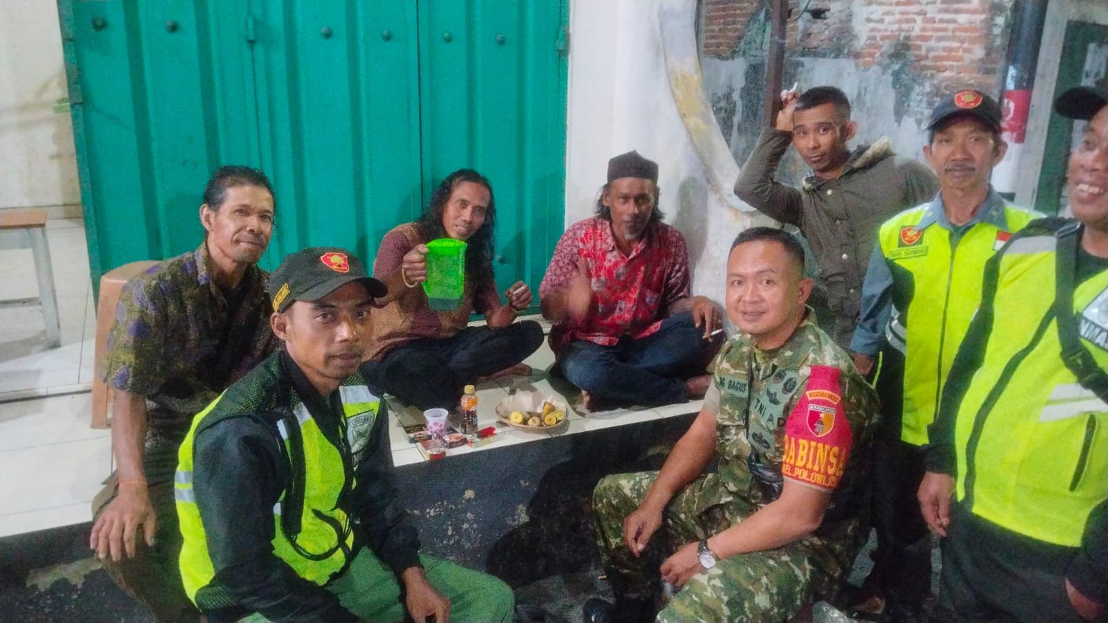 Babinsa Bareng Dengarkan Keluhan Jaga Kondusivitas
