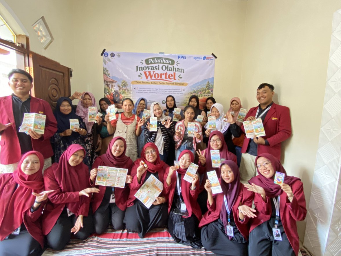Mahasiswa PPG UMM Angkat Nilai Ekonomis Wortel Sortisan di Pujon