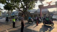 Kapolres Malang Cek Pelayanan Pagi di Jalan Kapolres Malang Cek Pelayanan Pagi di Jalan
