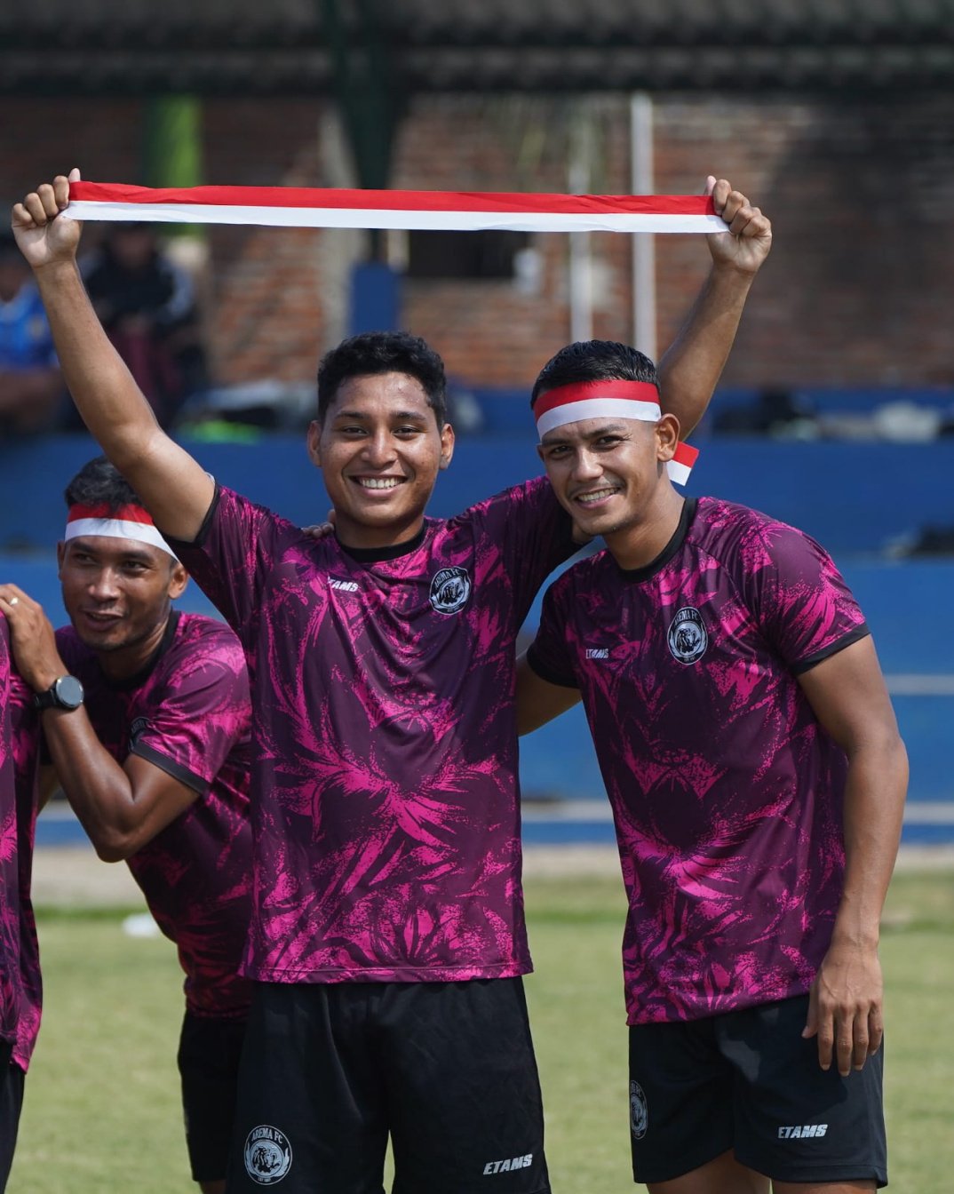 Arema FC Ajak Pemuda Jadikan Sepak Bola Pemersatu